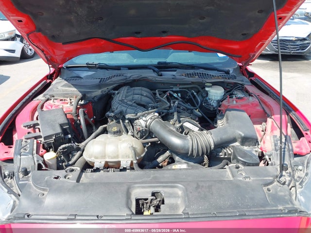 1FA6P8AM3F5329525 Ford Mustang V6