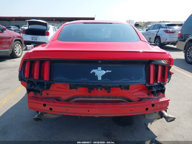1FA6P8AM3F5329525 Ford Mustang V6