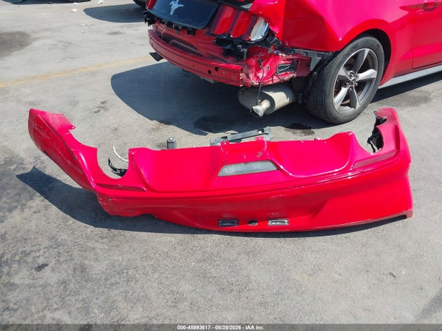 1FA6P8AM3F5329525 Ford Mustang V6