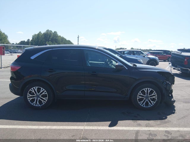 45993675 :رقم المزاد ، 1FMCU9H60NUA40136 vin ، 2022 Ford Escape Sel مزاد بيع