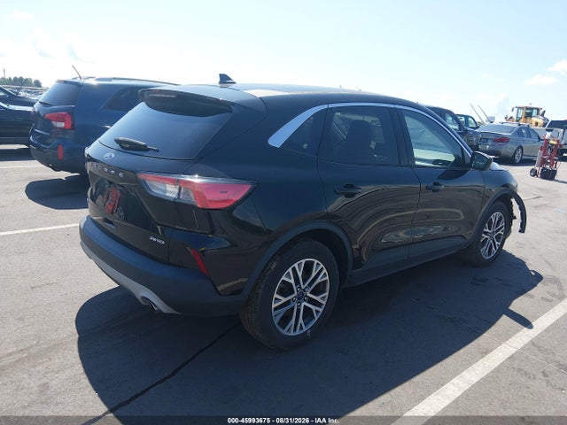 45993675 :رقم المزاد ، 1FMCU9H60NUA40136 vin ، 2022 Ford Escape Sel مزاد بيع