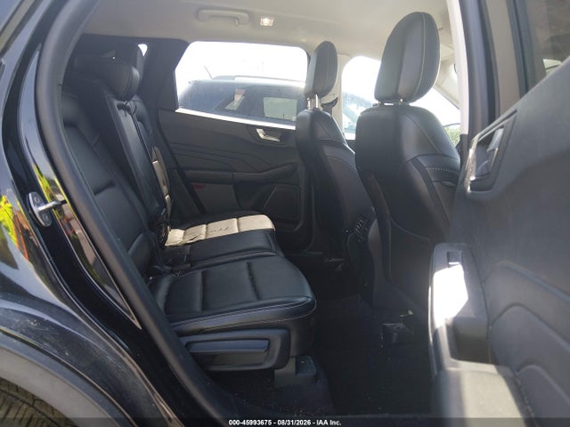 45993675 :رقم المزاد ، 1FMCU9H60NUA40136 vin ، 2022 Ford Escape Sel مزاد بيع