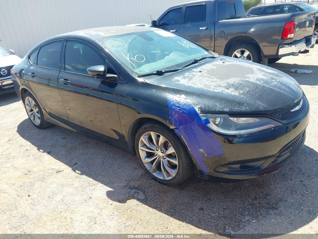 Auction sale of the 2015 Chrysler 200 S, vin: 1C3CCCBB2FN585555, lot number: 45993681