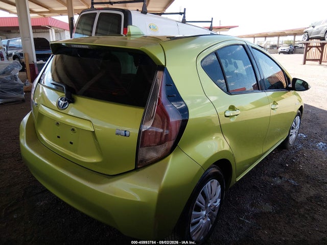 45993784 :رقم المزاد ، JTDKDTB3XF1101667 vin ، 2015 Toyota Prius C Two مزاد بيع