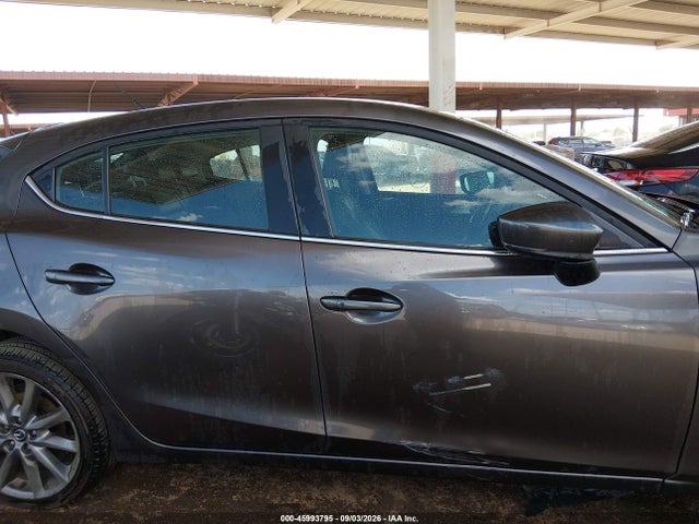 2018 Mazda Mazda3 Touring მანქანა იყიდება აუქციონზე, vin: 3MZBN1L30JM226346, აუქციონის ნომერი: 45993795
