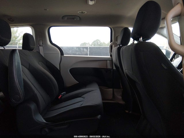 Продажа на аукционе авто 2021 Chrysler Voyager L, vin: 2C4RC1AG0MR546275, номер лота: 45993823