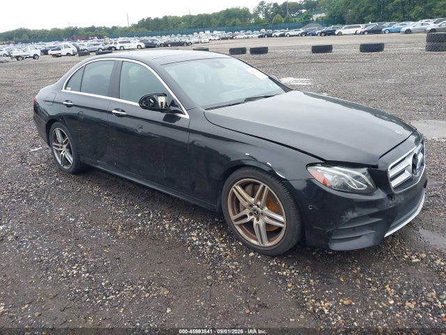 45993841 :رقم المزاد ، WDDZF4JB7JA461498 vin ، 2018 Mercedes-benz E 300 مزاد بيع