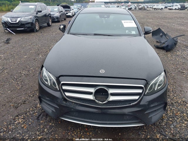 45993841 :رقم المزاد ، WDDZF4JB7JA461498 vin ، 2018 Mercedes-benz E 300 مزاد بيع