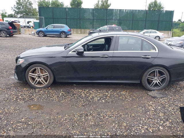 45993841 :رقم المزاد ، WDDZF4JB7JA461498 vin ، 2018 Mercedes-benz E 300 مزاد بيع
