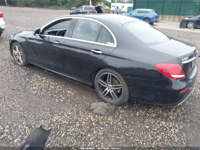 45993841 :رقم المزاد ، WDDZF4JB7JA461498 vin ، 2018 Mercedes-benz E 300 مزاد بيع