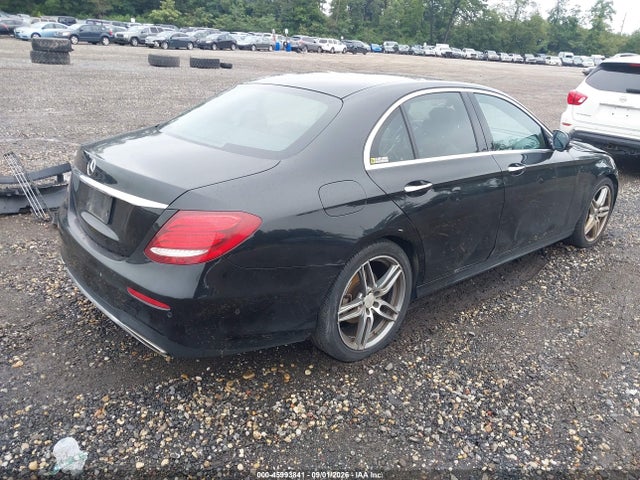 45993841 :رقم المزاد ، WDDZF4JB7JA461498 vin ، 2018 Mercedes-benz E 300 مزاد بيع