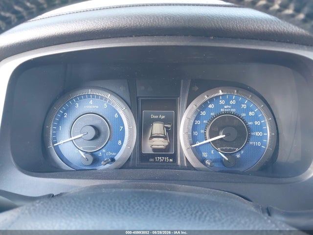 5TDYK3DC5FS597347 Toyota Sienna Xle Premium 8 Passenger