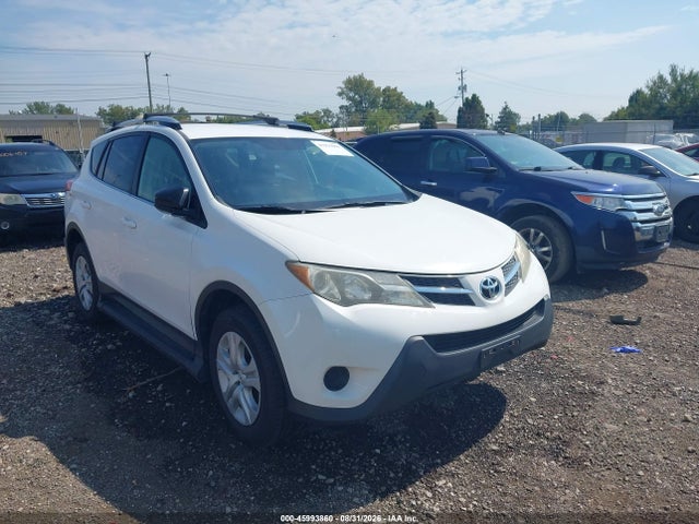 45993860 :رقم المزاد ، JTMBFREV6FD173555 vin ، 2015 Toyota Rav4 Le مزاد بيع