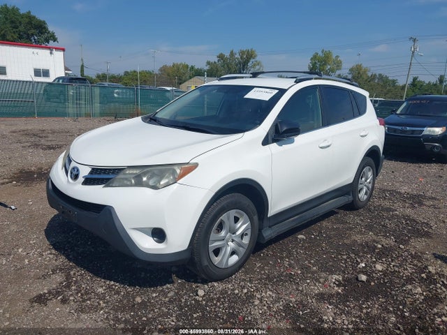 45993860 :رقم المزاد ، JTMBFREV6FD173555 vin ، 2015 Toyota Rav4 Le مزاد بيع