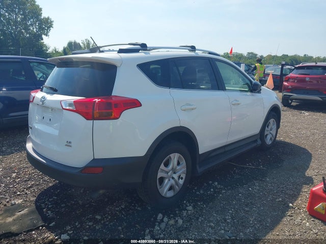 45993860 :رقم المزاد ، JTMBFREV6FD173555 vin ، 2015 Toyota Rav4 Le مزاد بيع