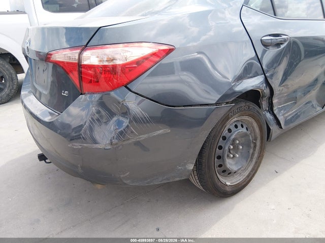 2018 Toyota Corolla Le მანქანა იყიდება აუქციონზე, vin: 5YFBURHE4JP812734, აუქციონის ნომერი: 45993897
