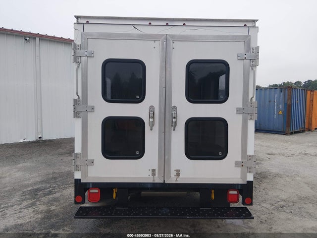 Auction sale of the 2016 Chevrolet Express Cutaway 3500, vin: 1GB0GRFG5G1318287, lot number: 45993903