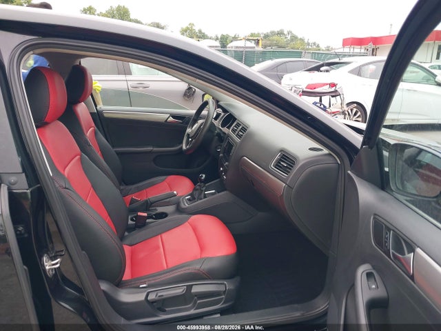 2017 Volkswagen Jetta 1.4t S მანქანა იყიდება აუქციონზე, vin: 3VW167AJ6HM304961, აუქციონის ნომერი: 45993958