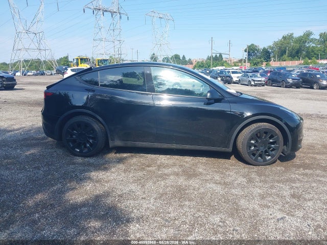 Продаж на аукціоні авто 2021 Tesla Model Y Long Range Dual Motor All-wheel Drive, vin: 5YJYGDEE5MF084575, номер лоту: 45993968