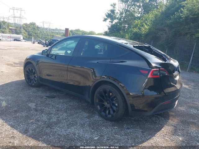 Продаж на аукціоні авто 2021 Tesla Model Y Long Range Dual Motor All-wheel Drive, vin: 5YJYGDEE5MF084575, номер лоту: 45993968