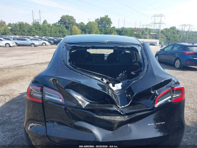Продаж на аукціоні авто 2021 Tesla Model Y Long Range Dual Motor All-wheel Drive, vin: 5YJYGDEE5MF084575, номер лоту: 45993968