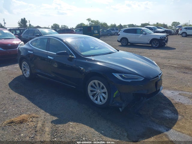 Auction sale of the 2018 Tesla Model S 100d/75d/p100d, vin: 5YJSA1E24JF297590, lot number: 45994008
