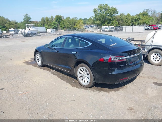 45994008 :رقم المزاد ، 5YJSA1E24JF297590 vin ، 2018 Tesla Model S 100d/75d/p100d مزاد بيع