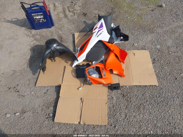KTM 690 Smc R 2025 MD2J2J403SN200188 Image 12