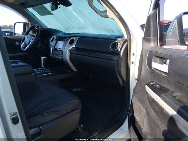 Aukcja sprzedaży 2019 Toyota Tundra Sr5 5.7l V8, vin: 5TFDW5F11KX810938, numer aukcji: 45994047