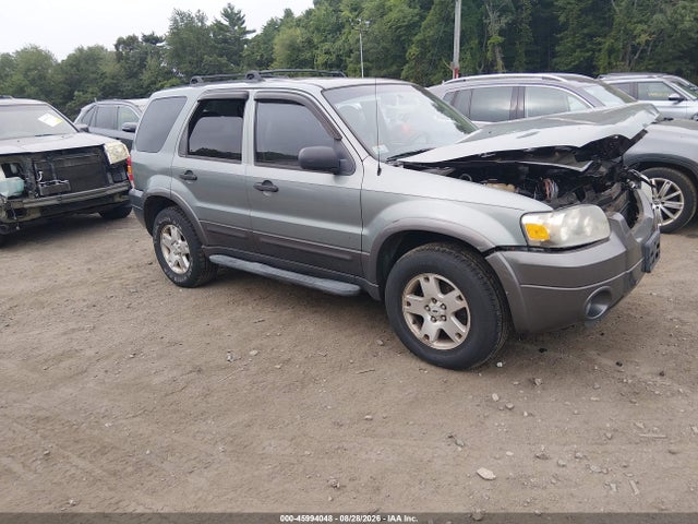 2006 Ford Escape Xlt მანქანა იყიდება აუქციონზე, vin: 1FMCU93106KA97980, აუქციონის ნომერი: 45994048