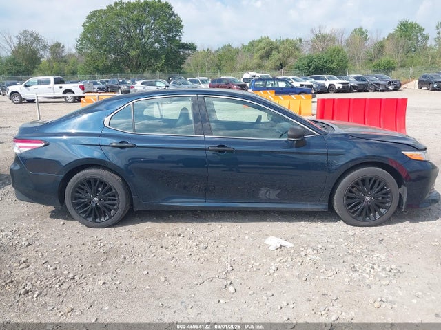 Продаж на аукціоні авто 2018 Toyota Camry Xle, vin: 4T1B11HK8JU549100, номер лоту: 45994122
