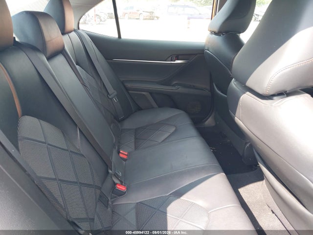 Продаж на аукціоні авто 2018 Toyota Camry Xle, vin: 4T1B11HK8JU549100, номер лоту: 45994122
