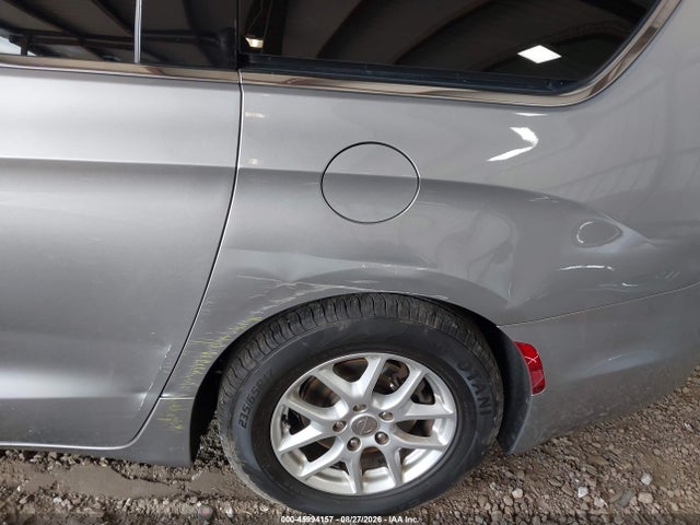 45994157 :رقم المزاد ، 2C4RC1FG3LR171909 vin ، 2020 Chrysler Pacifica Touring مزاد بيع