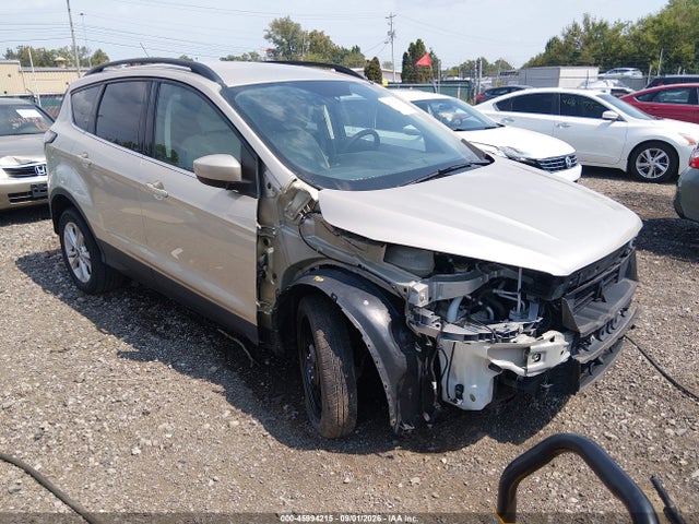 Продажа на аукционе авто 2017 Ford Escape Se, vin: 1FMCU0GD7HUD65396, номер лота: 45994215