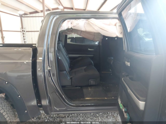 2018 Toyota Tundra Sr5 5.7l V8 მანქანა იყიდება აუქციონზე, vin: 5TFDW5F13JX769338, აუქციონის ნომერი: 45994310