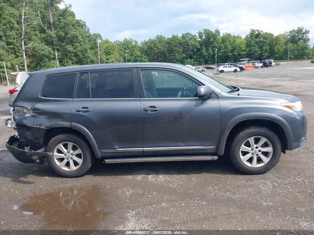 2011 Toyota Highlander მანქანა იყიდება აუქციონზე, vin: 5TDZA3EH5BS013928, აუქციონის ნომერი: 45994331