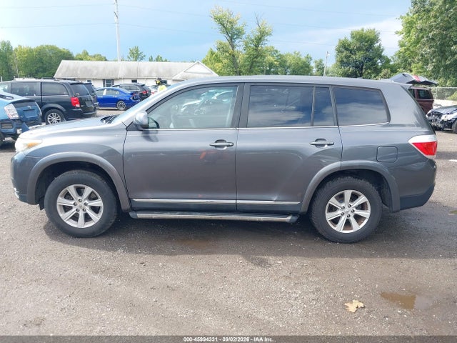 2011 Toyota Highlander მანქანა იყიდება აუქციონზე, vin: 5TDZA3EH5BS013928, აუქციონის ნომერი: 45994331