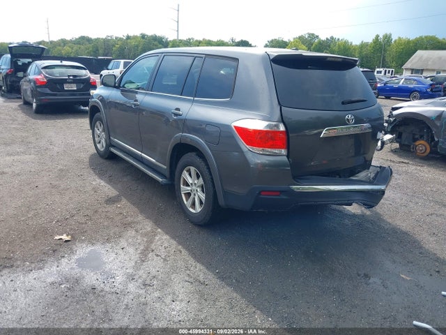 2011 Toyota Highlander მანქანა იყიდება აუქციონზე, vin: 5TDZA3EH5BS013928, აუქციონის ნომერი: 45994331