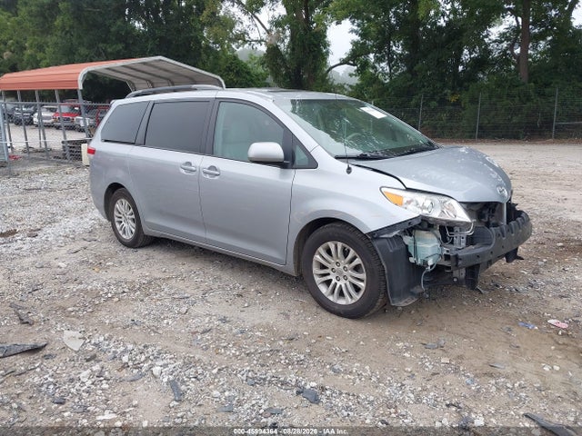 Toyota Sienna Xle V6 8 Passenger 2014 5TDYK3DC3ES494801 zdjęcie główne