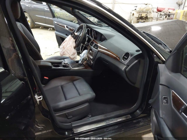 Продаж на аукціоні авто 2013 Mercedes-benz C 300 Sport 4matic, vin: WDDGF8AB8DR258611, номер лоту: 45994402