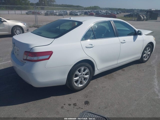 45994489 :رقم المزاد ، 4T4BF3EK7BR119261 vin ، 2011 Toyota Camry Le مزاد بيع