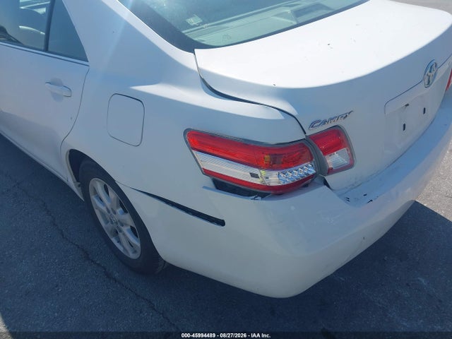 45994489 :رقم المزاد ، 4T4BF3EK7BR119261 vin ، 2011 Toyota Camry Le مزاد بيع