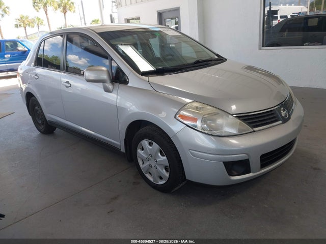 45994527 :رقم المزاد ، 3N1BC11E79L461800 vin ، 2009 Nissan Versa 1.8s مزاد بيع
