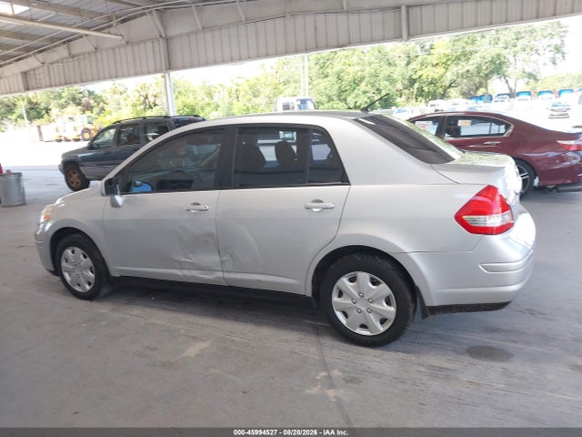 45994527 :رقم المزاد ، 3N1BC11E79L461800 vin ، 2009 Nissan Versa 1.8s مزاد بيع