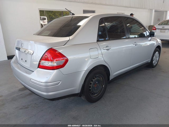 45994527 :رقم المزاد ، 3N1BC11E79L461800 vin ، 2009 Nissan Versa 1.8s مزاد بيع