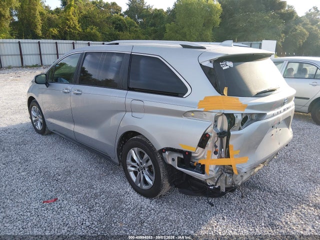 5TDZRKEC6MS010563 Toyota Sienna Limited