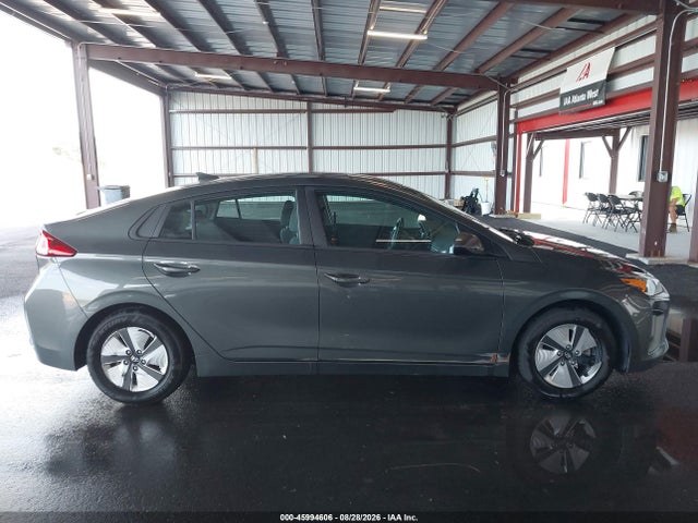 2021 Hyundai Ioniq Hybrid Blue მანქანა იყიდება აუქციონზე, vin: KMHC65LC0MU247334, აუქციონის ნომერი: 45994606