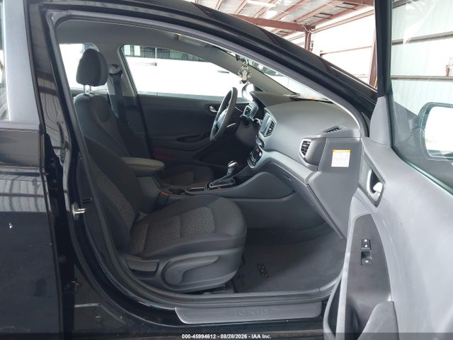 Продаж на аукціоні авто 2019 Hyundai Ioniq Hybrid Blue, vin: KMHC65LC6KU155738, номер лоту: 45994612