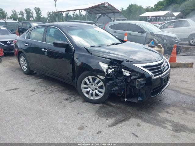 Auction sale of the 2015 Nissan Altima 2.5 S, vin: 1N4AL3AP8FC164912, lot number: 45994619