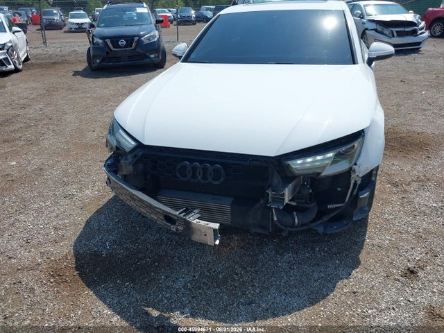 Aukcja sprzedaży 2017 Audi A4 Season Of Audi Premium, vin: WAUDNAF40HN046880, numer aukcji: 45994671